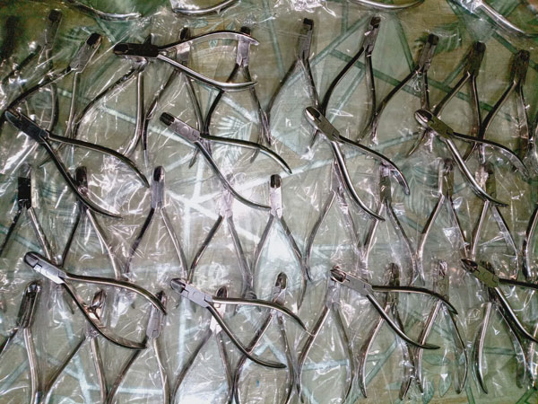 Beauty Instruments manufacturer